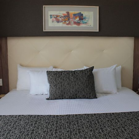 Casa Inn Business Ирапуато Екстериор снимка